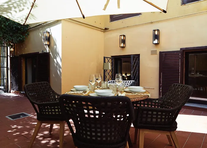 Domus Duca Claudius I Classy Vatican With Private Garden Apartment